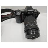 Nikon N8008 Camera w Lens