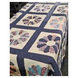 VTG Quilt W Fading 70x 85"
