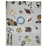 Costume Jewelry Earring Lot Owls +++