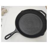 Cast Iron Lodge Skillet USA 10 SK