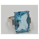 925 Silver  Ring w Gem Size 7