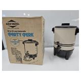 West Bend 12-22 Cup Coffee Maker w Box