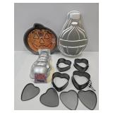 Wilton & Ekco  Cake Pans