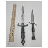 2 Dagger Knives