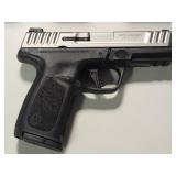 New 9MM Smith & Wesson SD9 in Box 9MM