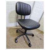 Office Chair with Adjustable  Seat