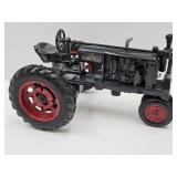 VTG Ertl Tractor FARMALL F-20 Die Cast