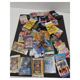 Lot Og Trading Cards: Trolls, Star Trek +