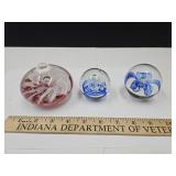 3 Paperweight 1 Marked Dynesty
