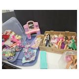 Tote W Barbies Dolls & Toys