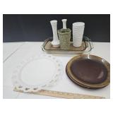 Pyrex Glass Pans, Vases & Plates