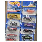 10 NIP Hot Wheels Toy Cars: Street Eaters +