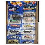 12 NIP Hot Wheels Toy Cars: Range Rover +