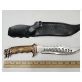 New Knife w Wolf