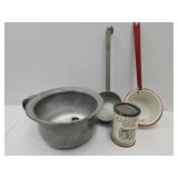 Vintage Baking Powder Tin & Granite Ware +