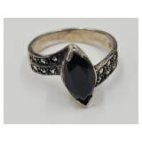925 Sterling Silver Ring Sz 7 W Onyx