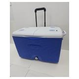 Rubbermaid Cooler W Handle & Wheels 26" W