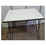 MCM Childs Table with Hairpin Legs 30 x 24 x 25h
