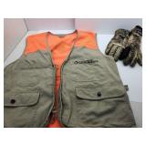 Realtree Camo Gloves Sz l & Gander Mtn. L Vest