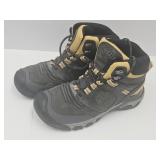 Keen Ladies Sz 9.5 Water Proof Boots