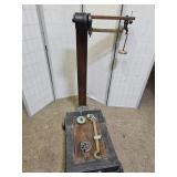 Antique Howe Scale With  Weights See Pictures