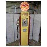 VTG DX  Gas Pump w Cities Service 82