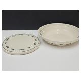 Longaberger Holly Christmas Pottery Pie & Trivet