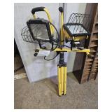 Jobsmart Folding Shop Light Needs Bulbs