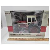 NIB CASE Ertl Die Case 1/16  International 1066