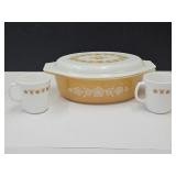 Pyrex #045 Glass Dish W Lid & 2 Corning Cup