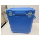 New Stanley Cooler 30 Qt.
