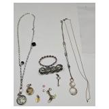 Costume Jewelry; Necklaces & Bracelet