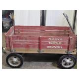 Radio Town & Country Pull Wagon with Rails
