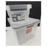 15 & 66 QT Hefty Storage Totes