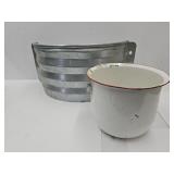 Galvanised 22" W Guard & Porcelain Pot