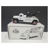 1/34 Die Cast ROUTE 66 Adv Tow Truck
