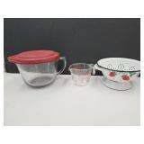 Anchor Hocking 8c & Pyrex Measurers-  1C,& Strainr