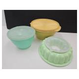 Tupperware Bowls W Lids