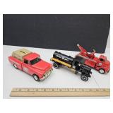 2 Die Cast Trucks Mobilgas & Crown 7.5"