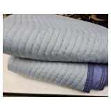 2 Moving Blankets
