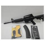 Colt M4 Carbine 22 LR Rifle w xtra MAGS & Case