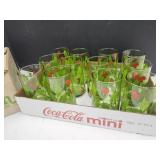 VTG 12 Holly Wreath Glasses- See Box