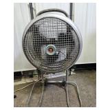 Westinghouse Mobilaire Adjustable Height Fan