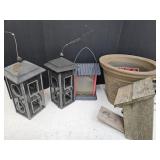 Planter & 4 Bird Feeders