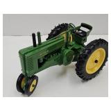 John Deere Die Cast Tractor 8.5" L