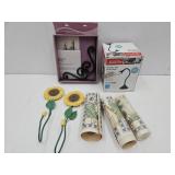 NIB Lamp, Iron 7" Brackets Boarder & Towel Hooks