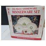 16 PC Merry  Bright Christmas Dishes