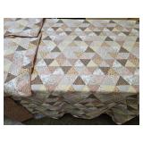 NICE Quilted Bedspread with Shams 96 x 86"