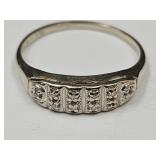 14 k White Gold Ring Missing Some Diamonds SZ 7