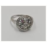 10 k White Gold Ring Size 7